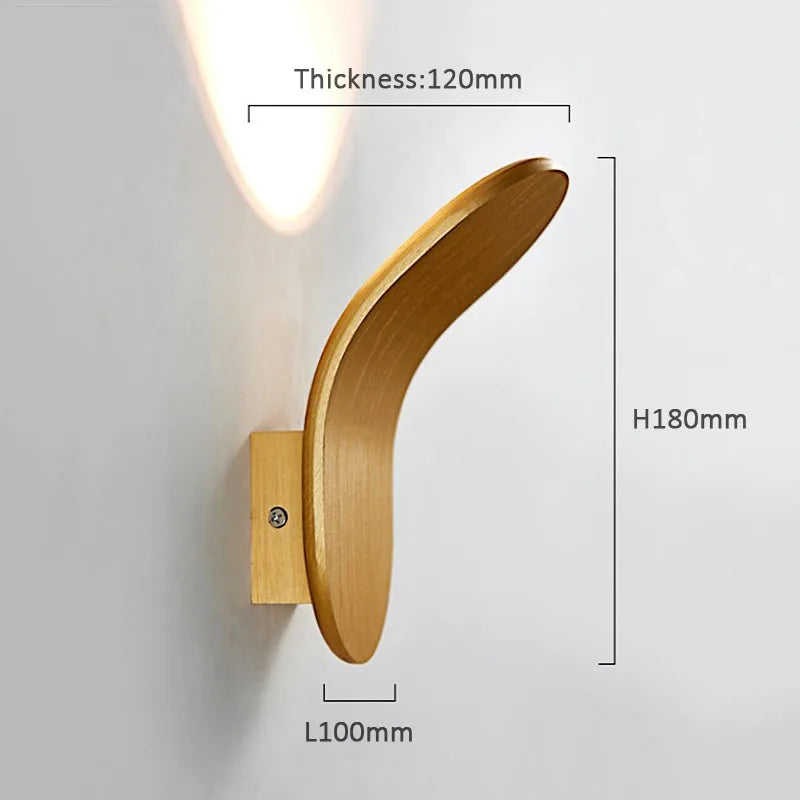The wall-mounted wooden hanger, with dimensions 120mm in thickness, 180mm in height, and 100mm in length, pairs seamlessly with the Curved Wall Light. This combination adds both functionality and contemporary flair to your décor.