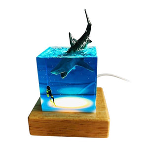 ResinPro™ Shark Diver Wood Lamp - iSmart Home Gadgets Limited